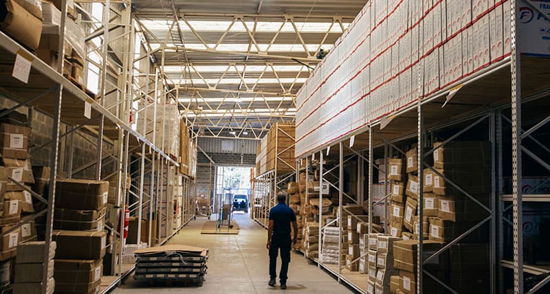 Distribuição de Radiadores e Sistemas Térmicos Industriais