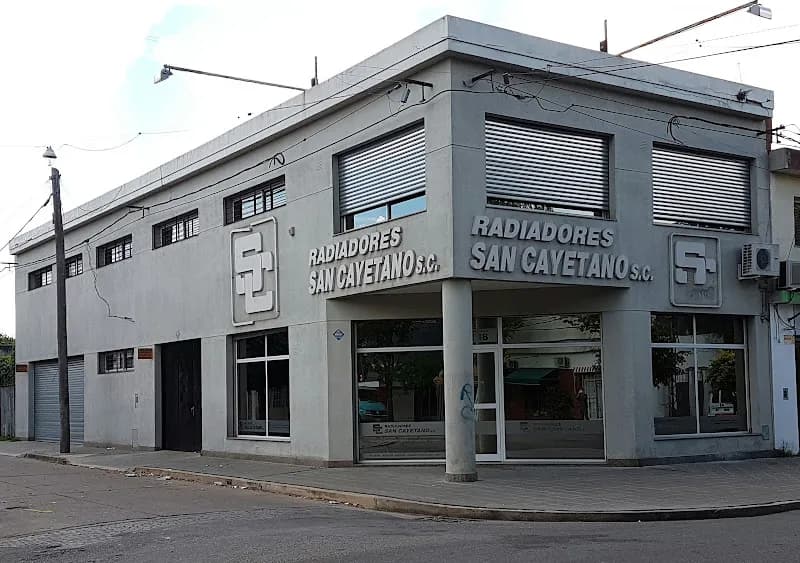 Radiadores San Cayetano - Fachada